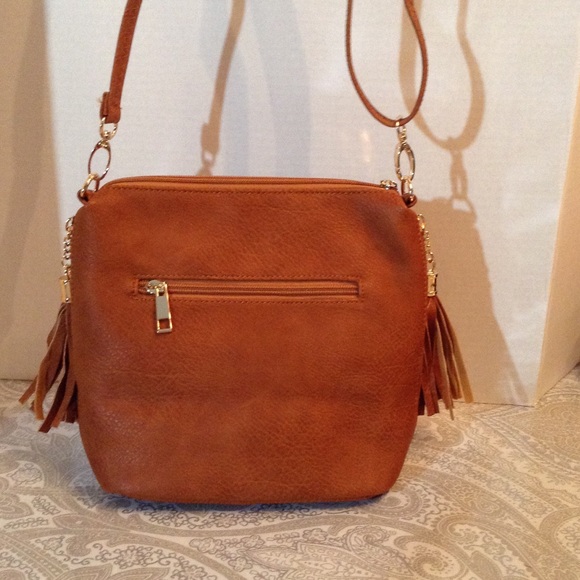 SALE! New Crossbody Bag w/concealed weapon pocket.