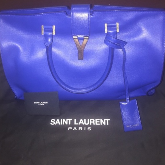 🔴SOLD🔴 Saint Laurent Medium "Cabas Y" tote