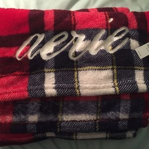 Aerie plaid fleece blanket