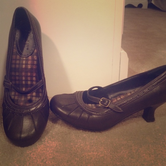 Brown heels