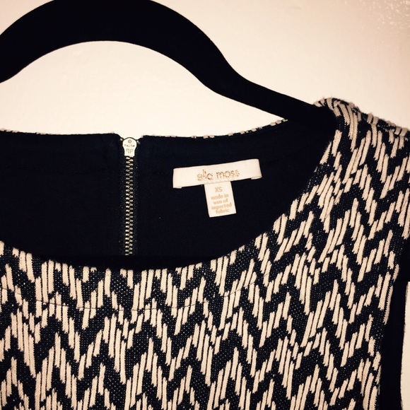 Ella Moss Black and White tank - Picture 3 of 3