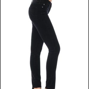 Black AG prima cigarette leg