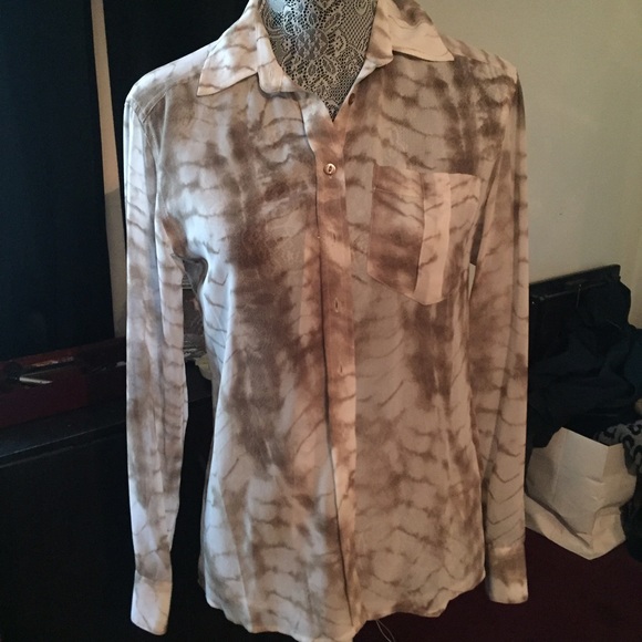 Guess Shirt⚫️SOLD⚫️