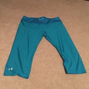 Fitted Under Armour Capri pants.