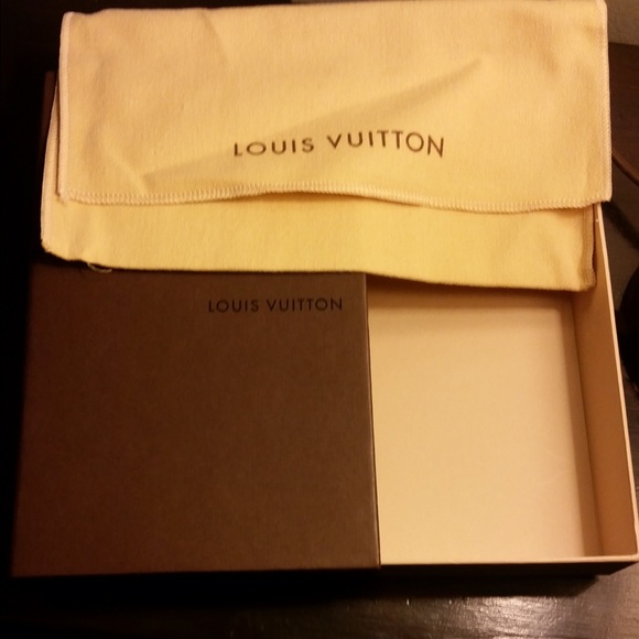Louis Vuitton wallet box & dustbag