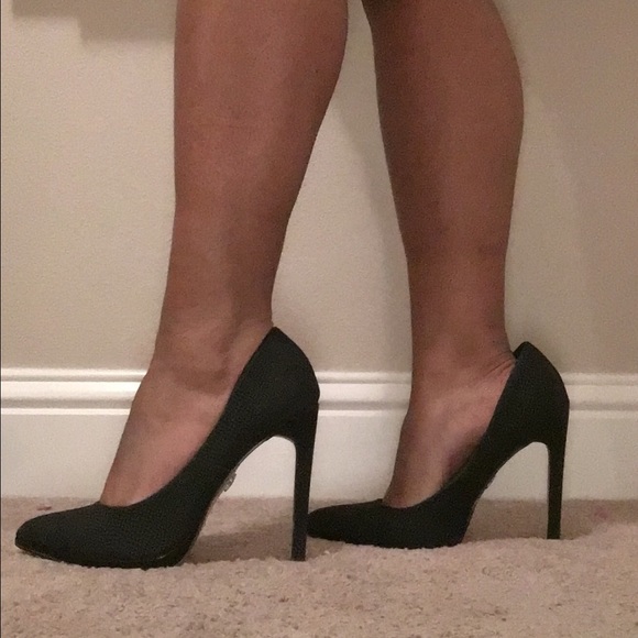Classic Black Pump
