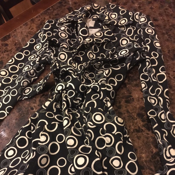 Women trench coat in small