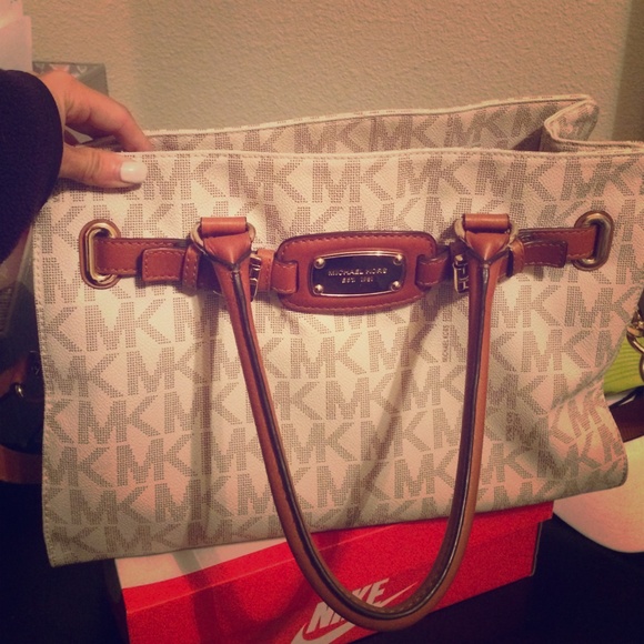 Large white MK