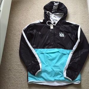 VS PINK ANORAK WINDBREAKER... NO TRADE!!!