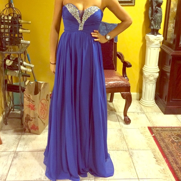 Evening Gown. Prom or pageant