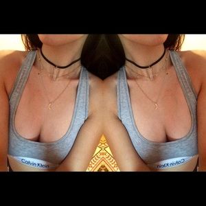 Choker necklace