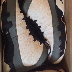 Jordan Imperial Purple 9s