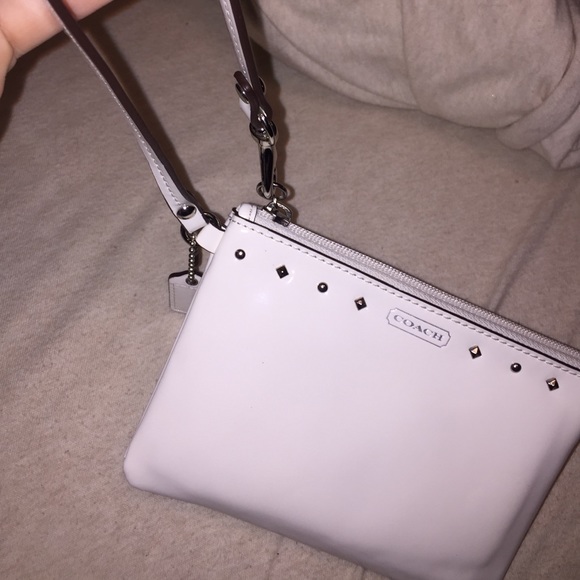 Coach Handbags - Coach wristlet