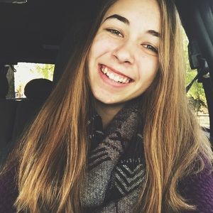 Meet your Posher, Anna