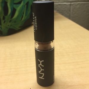 NYX Matte Lipstick