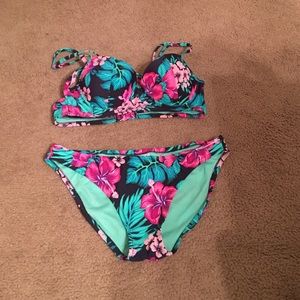 Floral 2 piece swimsuit