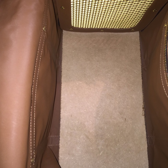 Louis Vuitton DOG CARRIER 40
M42024 - Picture 4 of 4