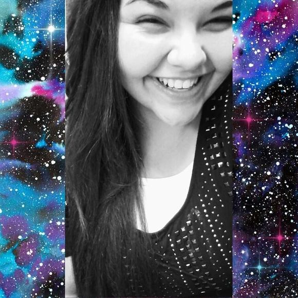 Meet your Posher, Marissa