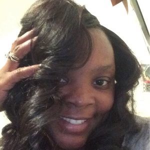 Meet your Posher, Ebony