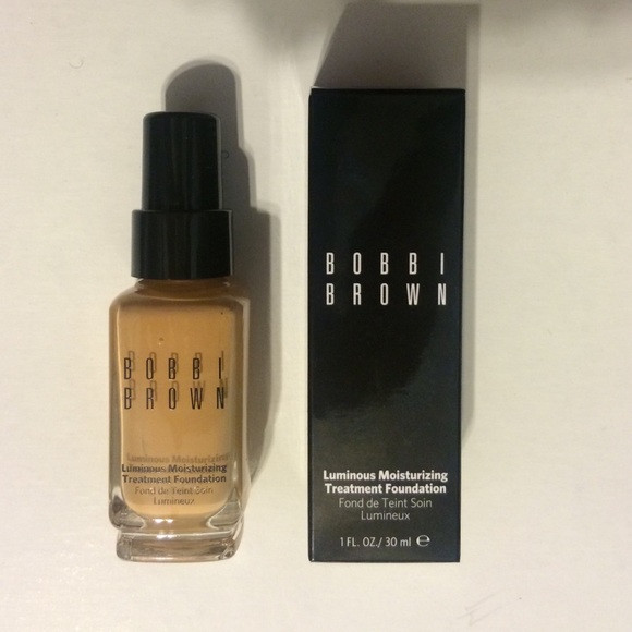 Bobbi Brown Foundation