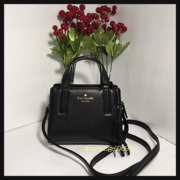 kate spade Handbags - 🎄ᏁᎬᎳ ᏦᎪᏆᎬ ᎦᏢᎪᎠᎬ ᎷᎥᏁᎥ ᎠᎾᎷᎥᏁᎥℚᏌᎬ ᎶᏒᎬᎽ ᎦᏆ ᏟᏒᎾᎦᎦᏴᎾᎠᎽ