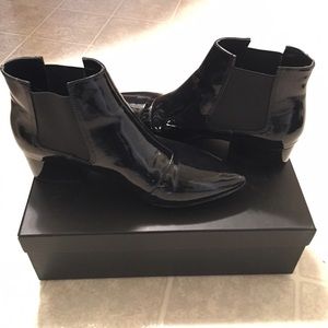 ⭐️SALE⭐️ Black patent leather booties
