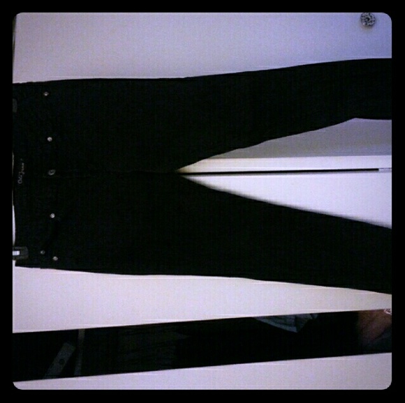 Black skinny jeans