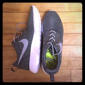 Men's Nike Roshe One ID Fleece