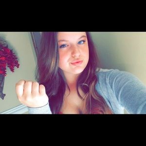 Meet your Posher, Olivia