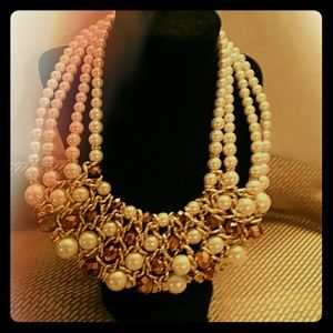 Never Worn - Elegant 4Strand Pearl and Gold Choker
