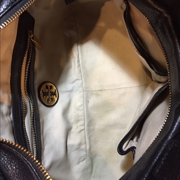 SOLD!!! Authentic Tory Burch - Picture 4 of 4