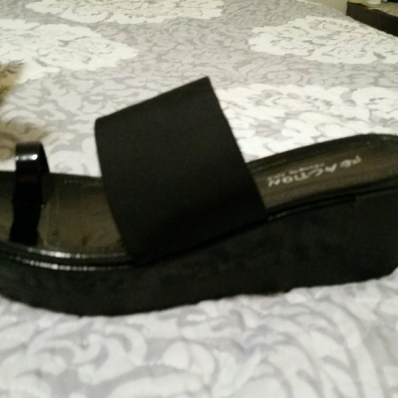 Kenneth cole black dressy sandals