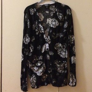 Floral print sweater