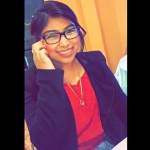 Meet your Posher, Carina