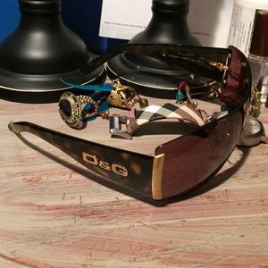 Women's D&G brown sunglasses