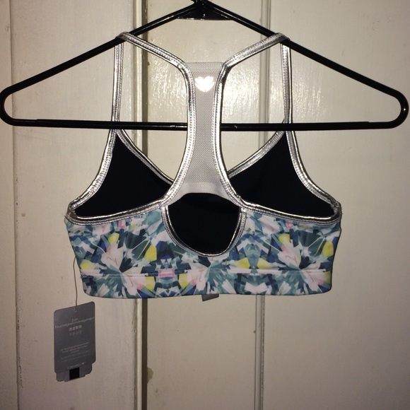 Sports bra - Picture 2 of 2