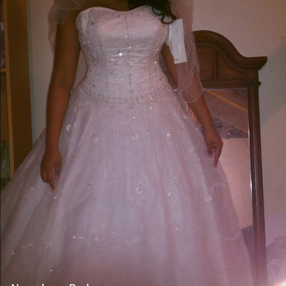 Wedding dress