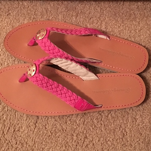 Tommy Bahama Sandals!!