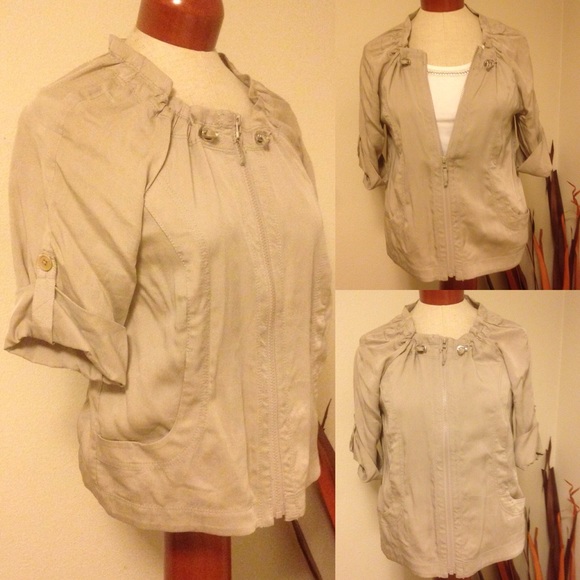 ‼️LAST CHANCE‼️ SOMA lightweight jacket - Picture 2 of 4