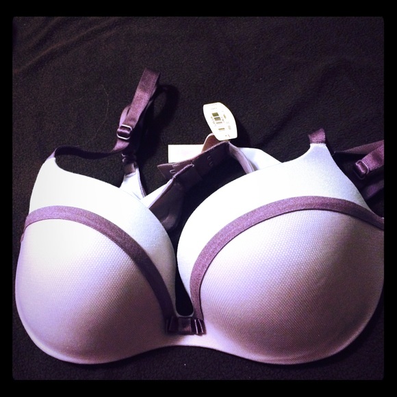 NWT Victoria's Secret bra size 32D