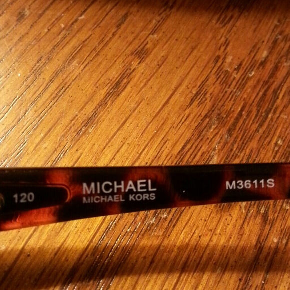 Sunglasses - Picture 4 of 4