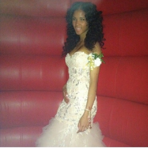 Blush pink gown ...make me an offer - Picture 2 of 3