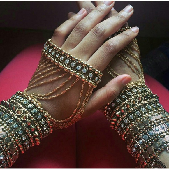 Meet your Posher, Dejonayos - Picture 2 of 4