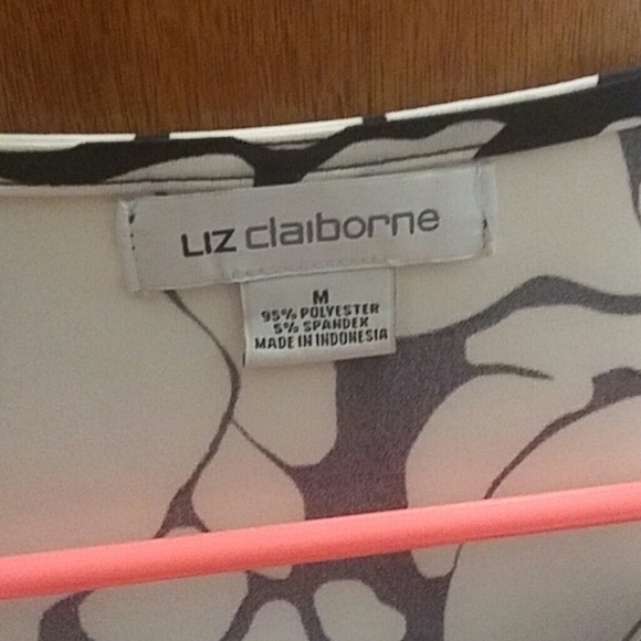 🚫SOLD🚫Liz Clairborne blouse - Picture 4 of 4