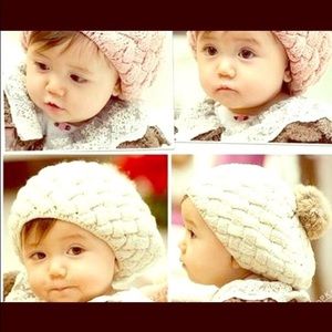 For 0-2 year old beanie hat with rabbit fur