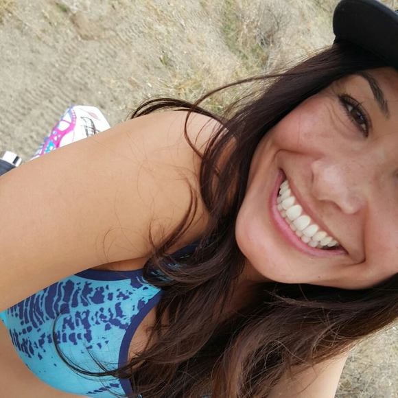 Meet your Posher, Sherrin - Picture 1 of 1