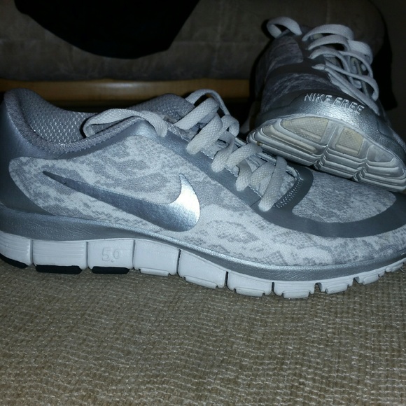 Womens Nike free 5.0