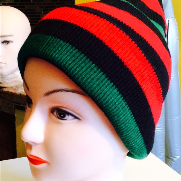 Lida Collection Other - Extra long beanie.......soft stretchy fit