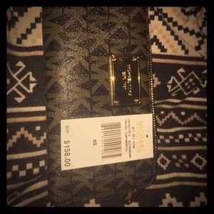 Michael Kors wallet w/tags orig price $158
