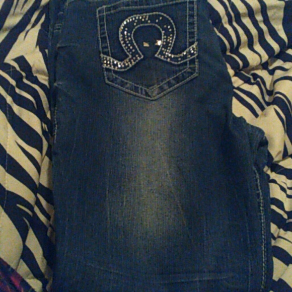 Revolt jeans